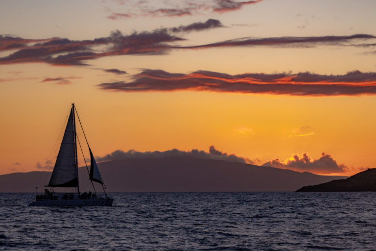 Captain’s Sunset Dinner Sail Ma’alaea