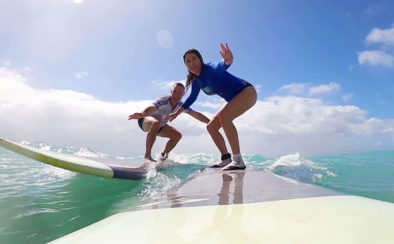 The Best Beginner Surf Lessons to Book on O’ahu for Adults