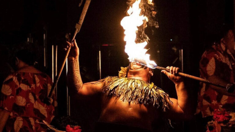Best Time to Visit Hawaii: Weather, Crowds, Whales, and When Activities Sell Out