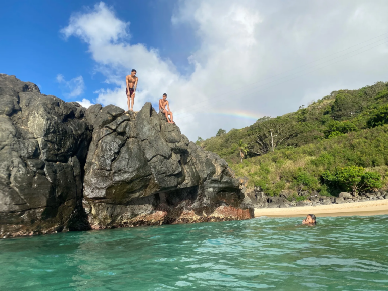 North Shore Tour + 2 Activities
