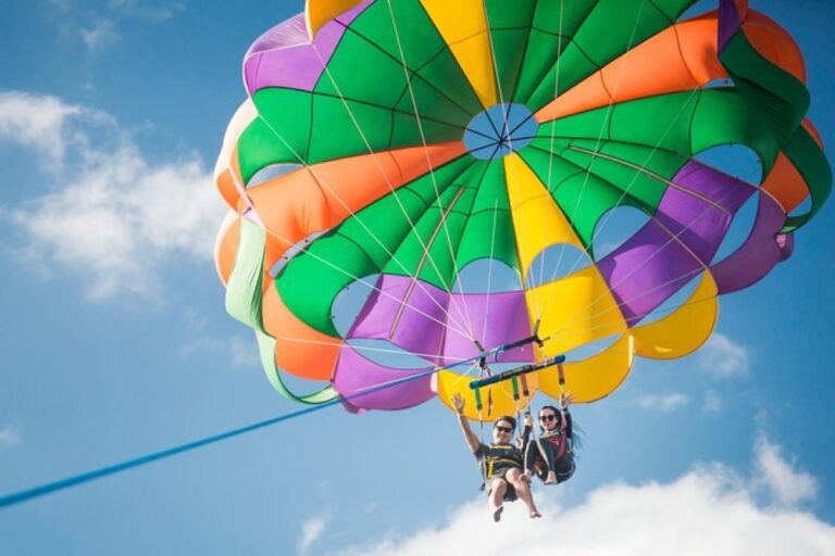 Waikiki Parasailing