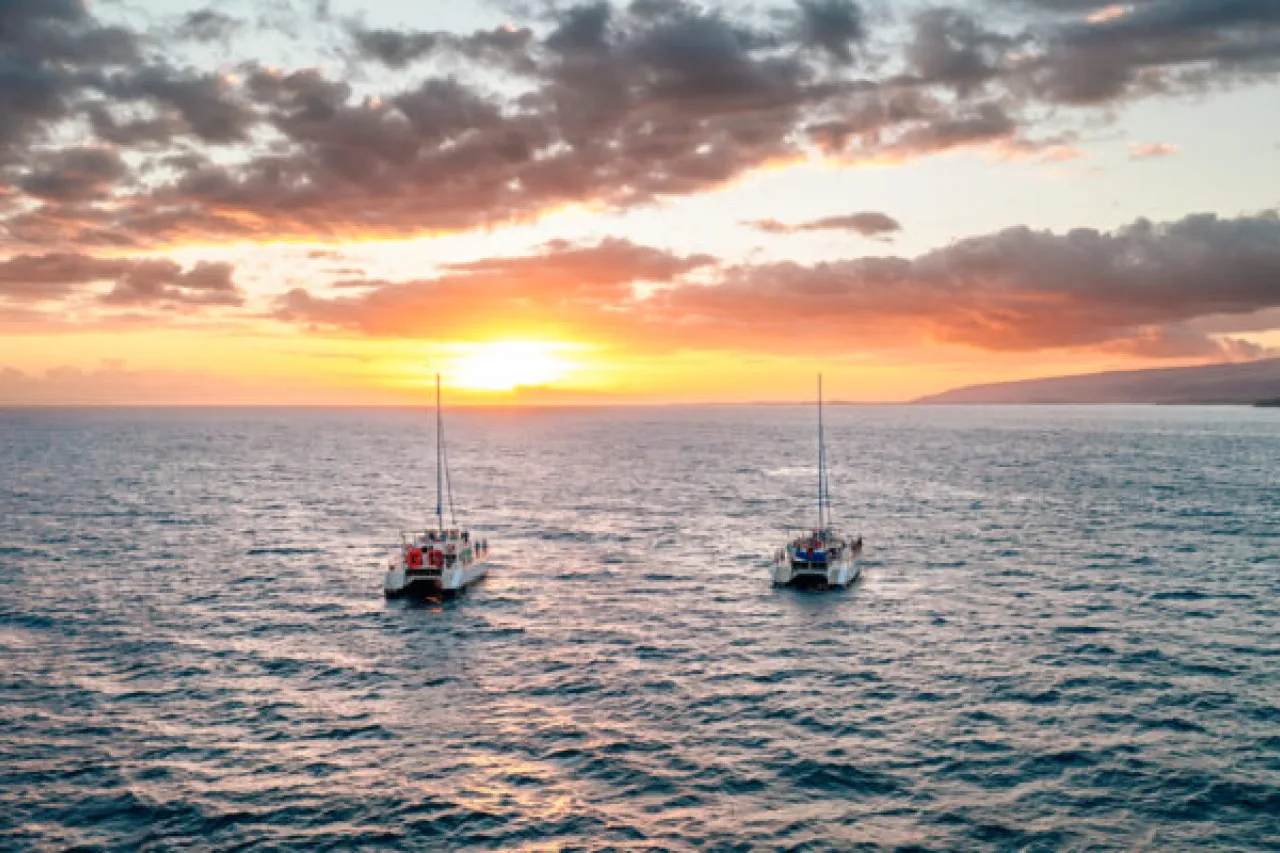  NaPali Sunset Dinner Cruise