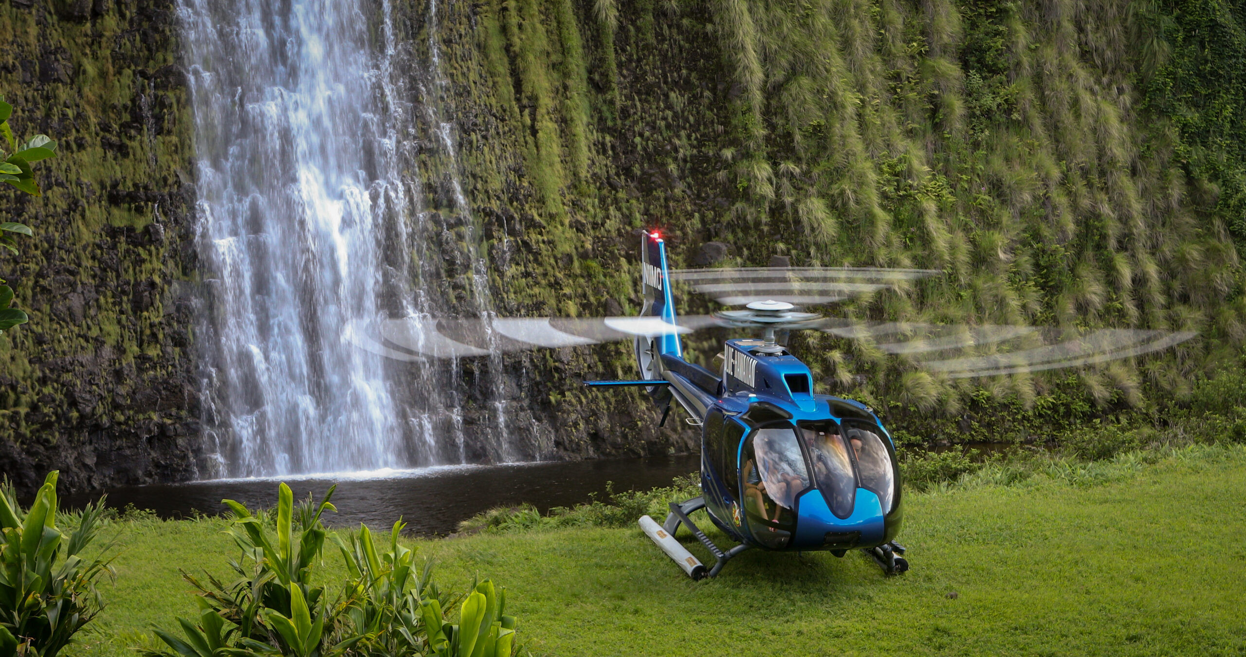 Big Island Spectacular Helicopter Tour & Waterfall Landing